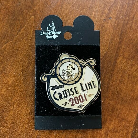 Mickey Mouse Steamboat Willie, Disney Cruise Line 2001 Pin - Picture 1 of 4